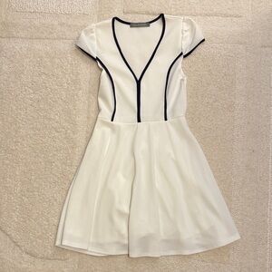 finn & clover White Textured Dress with Navy Trim